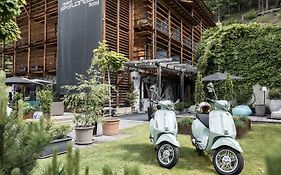 Alpstay - Smart Hotel Saslong